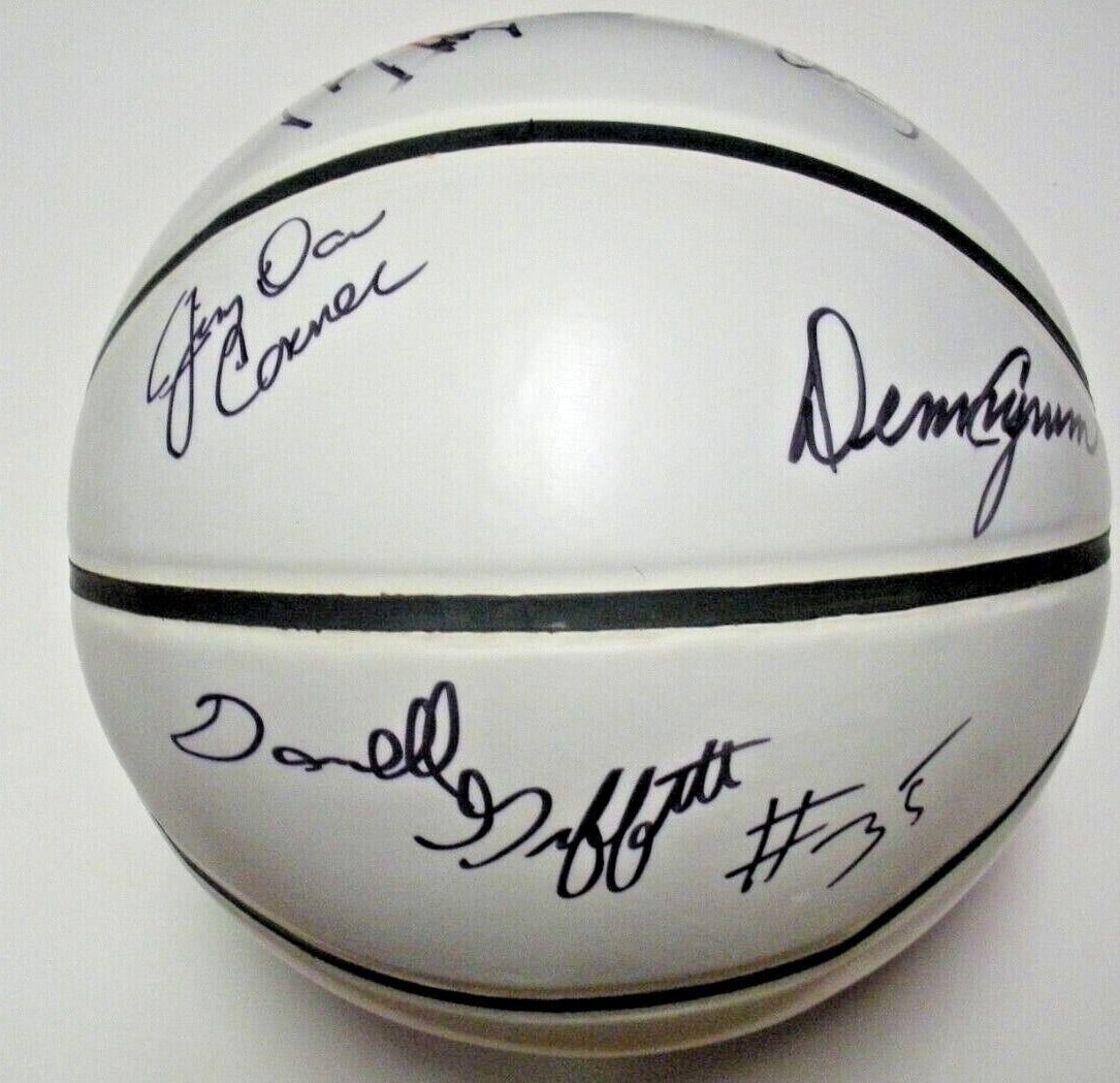 Signed Basketball With Darrell Griffith Denny Crum Three Louisville Legends COA: Signed Basketball With Darrell Griffith Denny Crum Three Louisville Legends COA This basketball is signed by Darrell Griffith, Denny Crum, and three additional Louisville Cardinals legends. It comes w