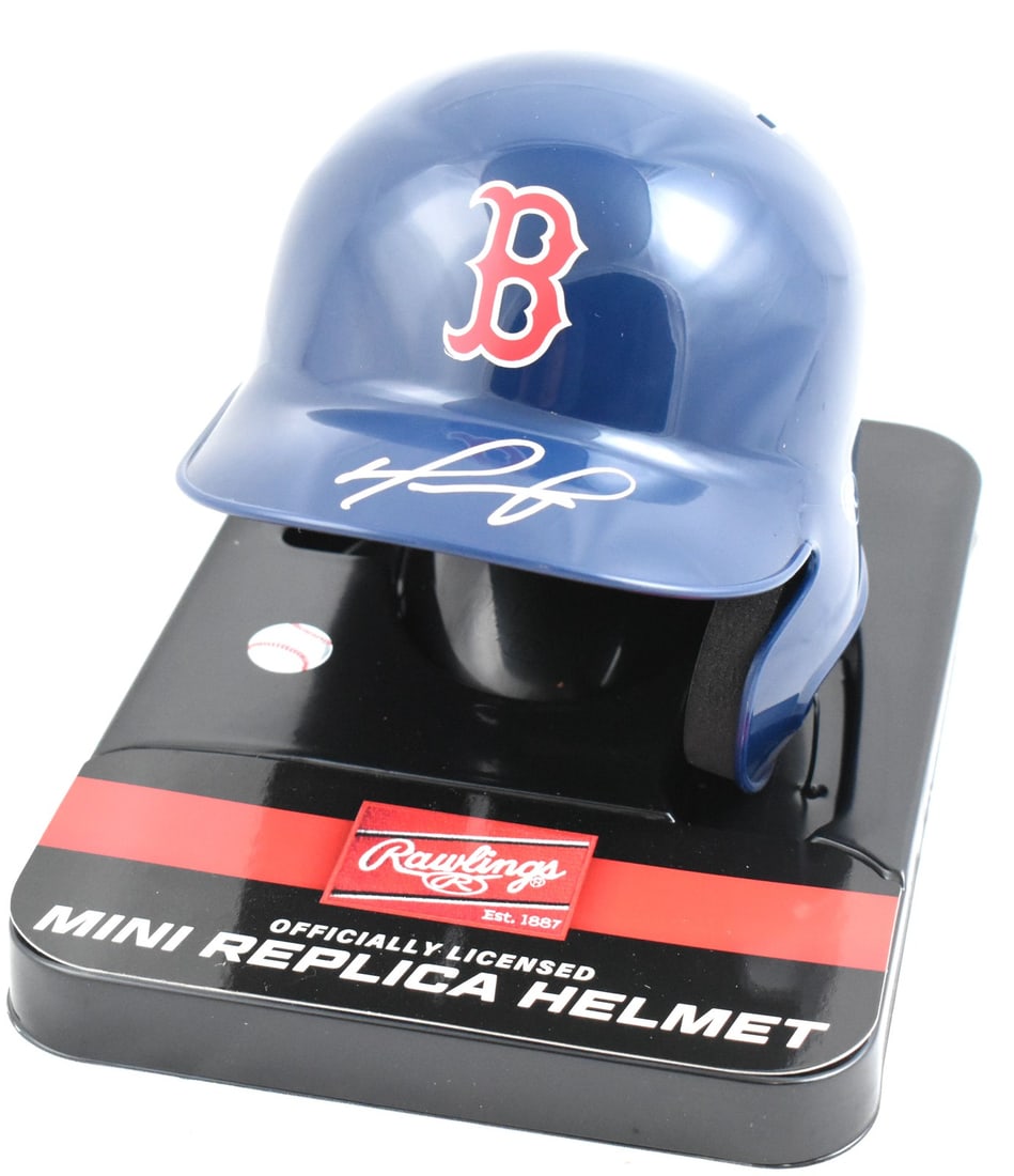 Boston Red Sox Mini Helmet Signed by David Ortiz Beckett Hologram: Boston Red Sox Mini Helmet Signed by David Ortiz Beckett Hologram This is an original Boston Red Sox mini helmet autographed by David Ortiz. It is signed and comes with a Beckett W hologram. The item 