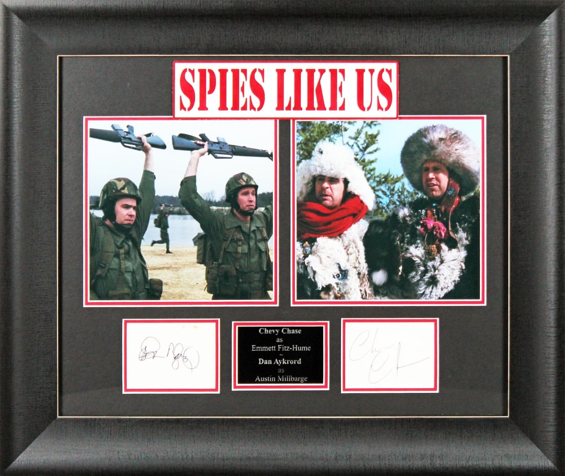 Framed Spies Like Us autograph display with Beckett COA (1 of 9)