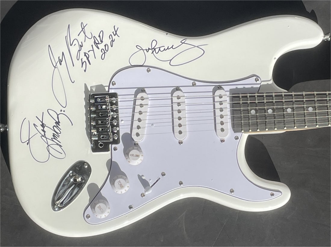 Spyro Gyra Signed Electric Guitar Jay Beckenstein Scott Ambush Julio Fernandez Beckett Authenticated: Spyro Gyra Signed Electric Guitar Jay Beckenstein Scott Ambush Julio Fernandez Beckett Authenticated This authentic electric guitar features the signatures of the talented members of the Spyro Gyra ba