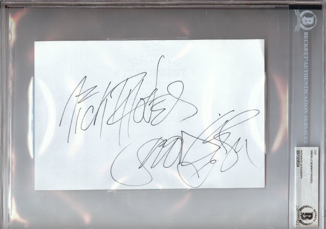 Simon Le Bon Nick Rhodes Duran Duran Signed Cut Signature Beckett Authenticated: Simon Le Bon Nick Rhodes Duran Duran Signed Cut Signature Beckett Authenticated This is an original, authenticated cut signature featuring the autographs of Simon Le Bon and Nick Rhodes, members of th