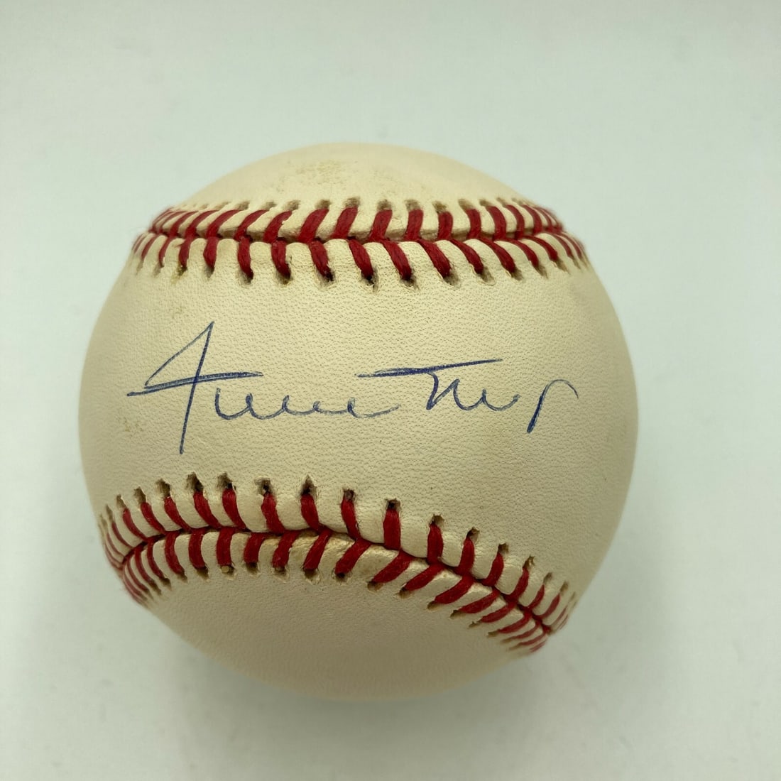 Official National League Baseball Signed by Willie Mays with JSA Authentication: Official National League Baseball Signed by Willie Mays with JSA Authentication This is an original Official National League baseball autographed by Willie Mays, a legendary player for the San Francis