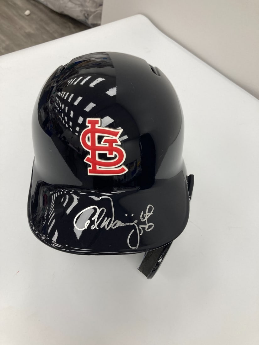 Beckett authenticated Adam Wainwright 2019 NLCS Game 4 Cardinals helmet (1 of 8)