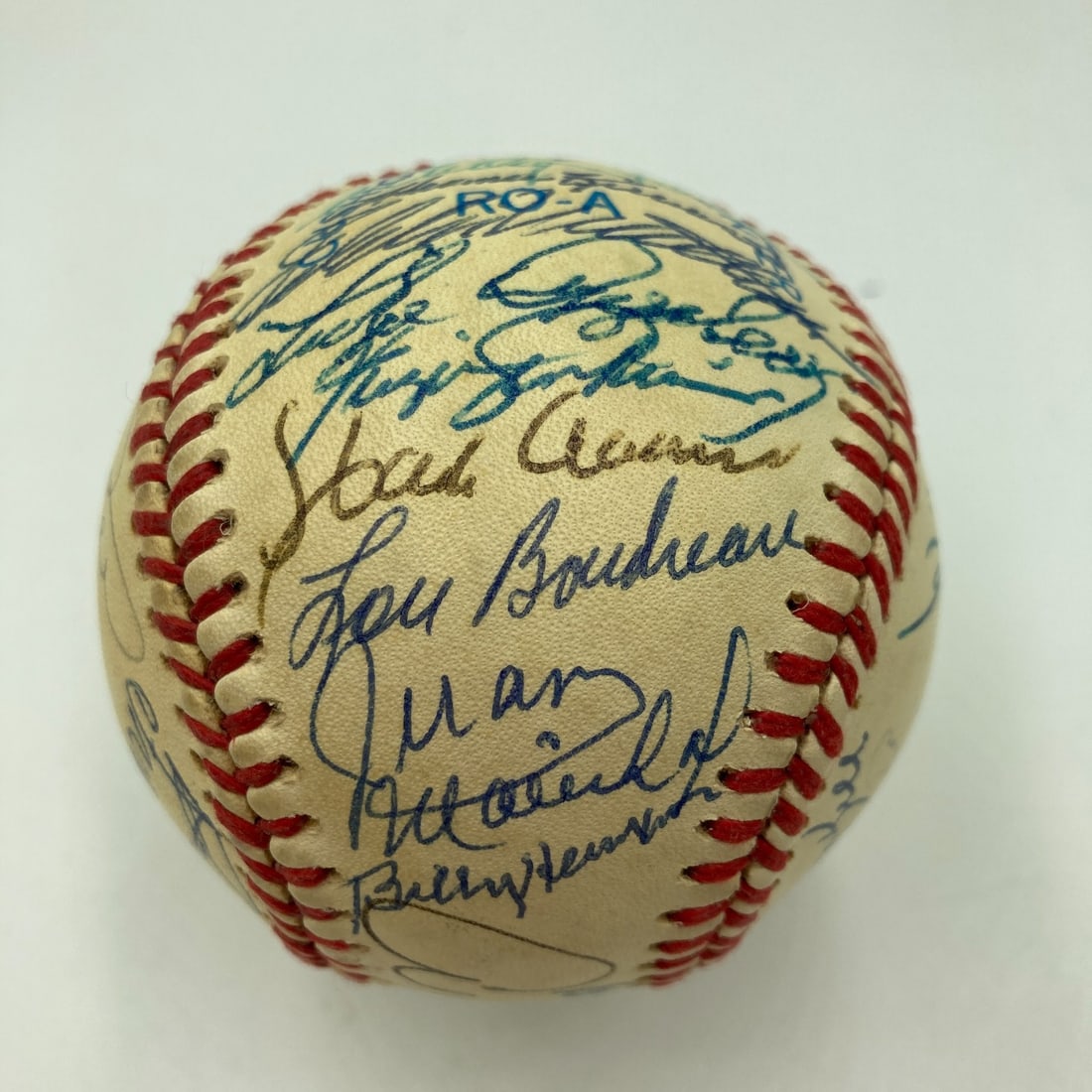 Hall Of Fame Multi Signed Baseball 33 Autographs JSA COA: Hall Of Fame Multi Signed Baseball 33 Autographs JSA COA This Hall of Fame multi-signed official MLB baseball features an impressive collection of 33 signatures, including legends such as Hank Aaron, 