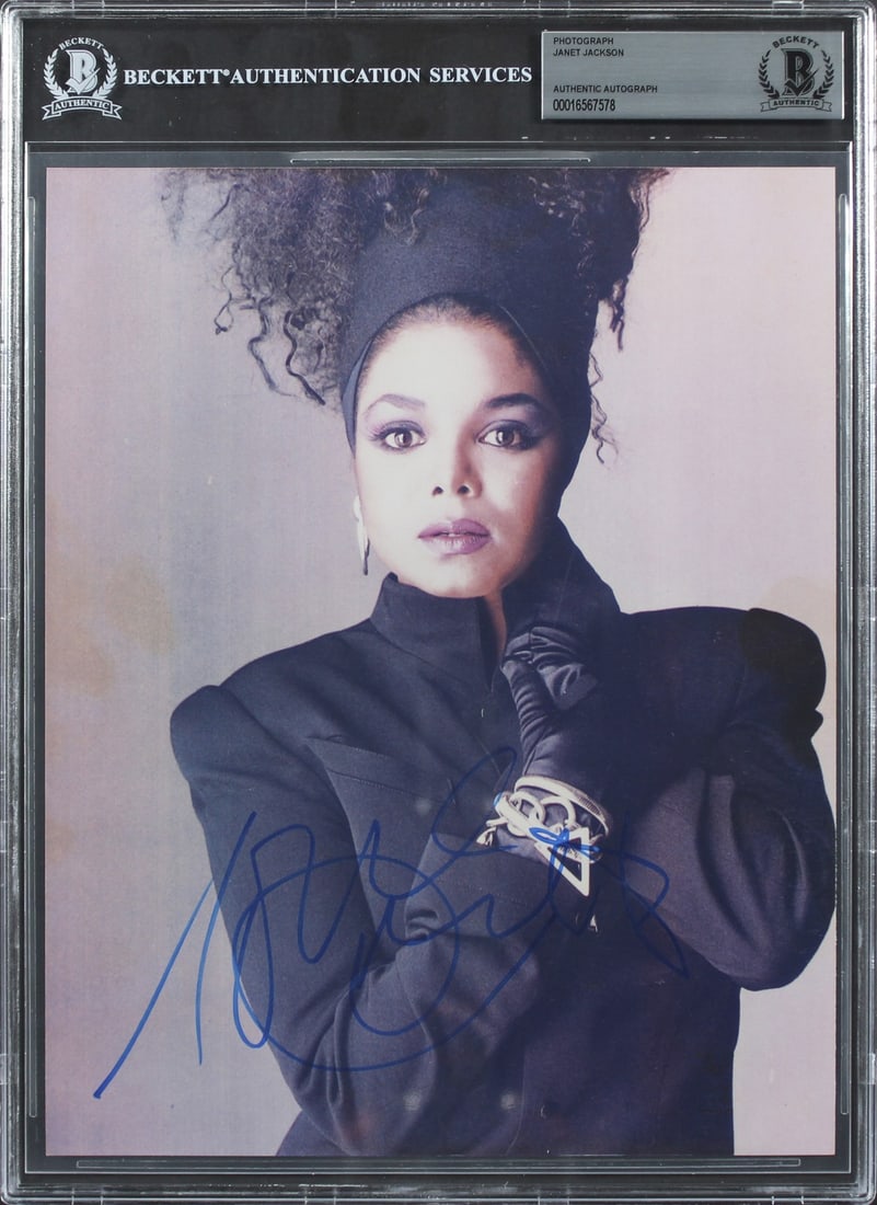 Beckett slabbed Janet Jackson signed 8x10 photograph: Beckett slabbed Janet Jackson signed 8x10 photograph This is an 8x10 photograph personally signed by Janet Jackson. The autograph has been authenticated and encapsulated by Beckett Authentication Serv