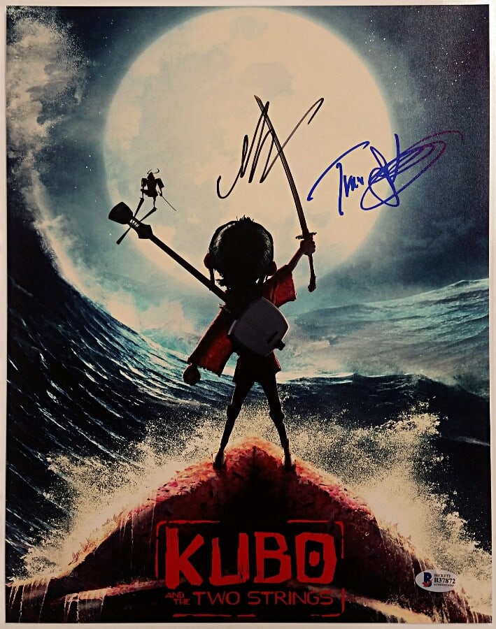 11x14 Kubo and the Two Strings Photo Signed by Art Parkinson and Travis Knight: 11x14 Kubo and the Two Strings Photo Signed by Art Parkinson and Travis Knight This original 11x14 item from 'Kubo and the Two Strings' is signed by Art Parkinson and Travis Knight. It originates from