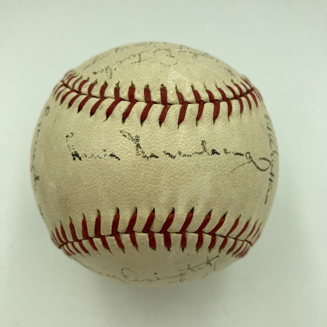1945 US Army Baseball Signed by Hank Greenberg Enos Slaughter JSA Authenticated: 1945 US Army Baseball Signed by Hank Greenberg Enos Slaughter JSA Authenticated This is an original 1945 World War 2 US Military Baseball Team signed baseball featuring the signatures of Hall of Famer