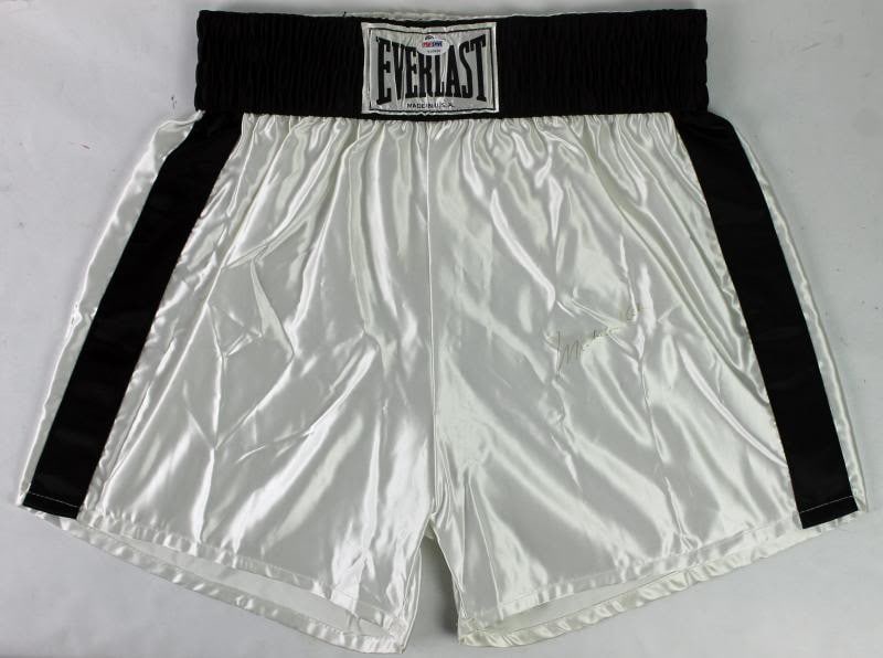 PSA DNA Certified Muhammad Ali Signed Original Boxing Trunks with COA (1 of 3)