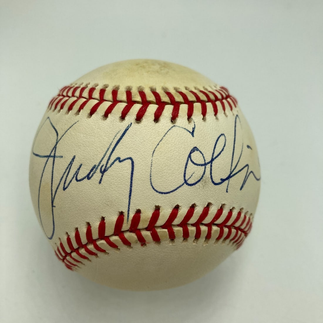 Judy Collins Autographed MLB Baseball with JSA COA: Judy Collins Autographed MLB Baseball with JSA COA This is a signed Major League Baseball by the renowned singer-songwriter Judy Collins. The ball comes with a James Spence Authentication (JSA) certif