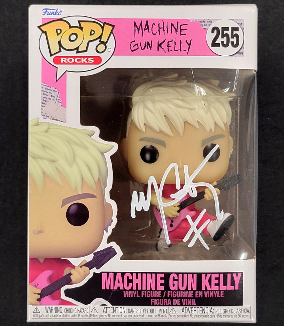 Funko Pop 267 Machine Gun Kelly Autographed Figure Beckett Authenticated: Funko Pop 267 Machine Gun Kelly Autographed Figure Beckett Authenticated This Funko Pop! #267 figure features Machine Gun Kelly (MGK) and has been personally signed by the artist. The autograph is aut
