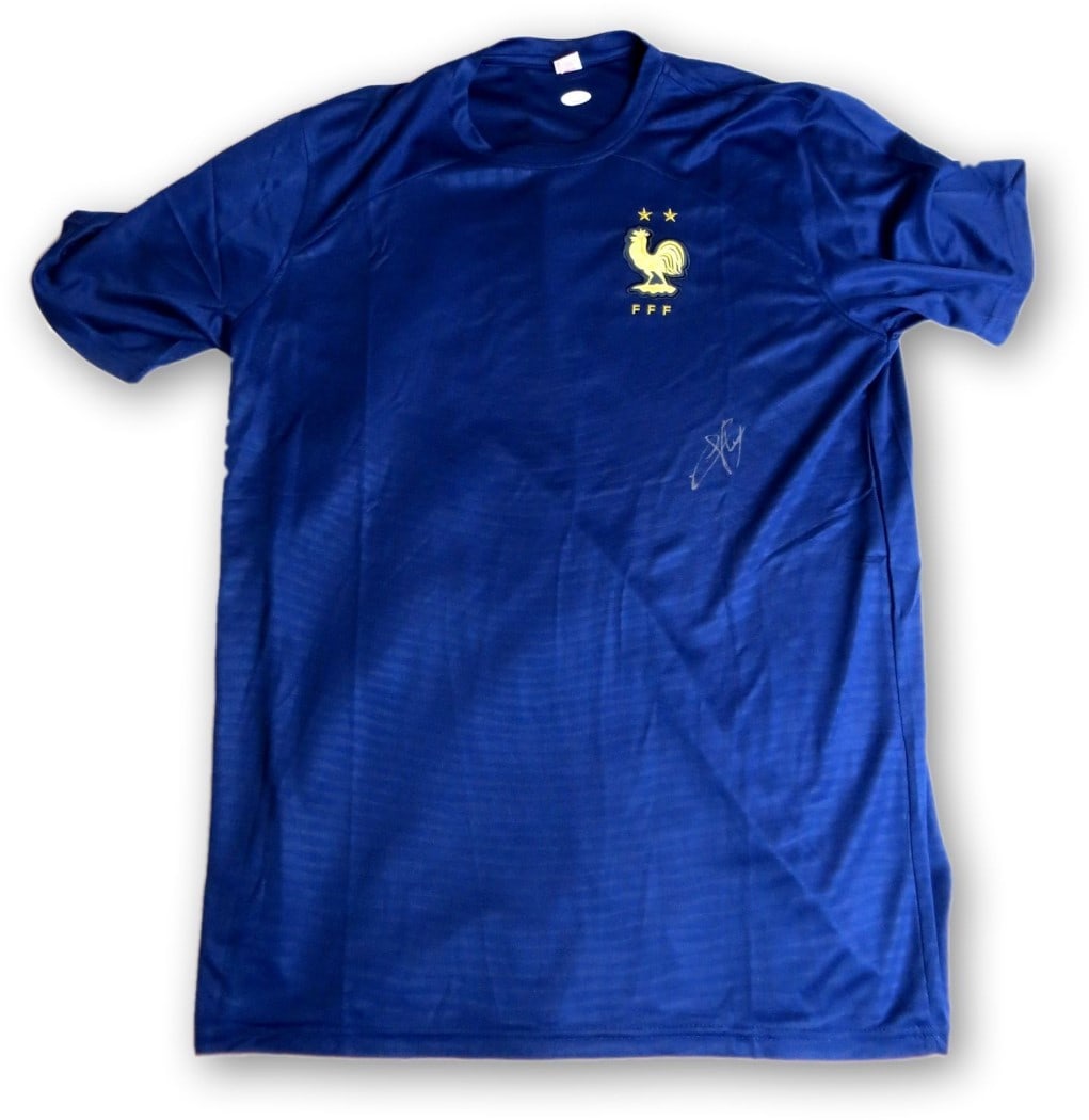 French National Soccer Jersey Signed by Jules Kounde JSA Authenticated: French National Soccer Jersey Signed by Jules Kounde JSA Authenticated This pre-owned French National Team soccer jersey is autographed by Jules Kounde. The jersey features Kounde's signature on the f