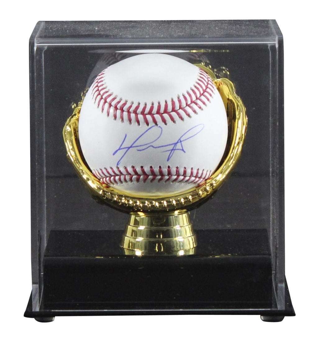 David Ortiz Signed OML Baseball With Display Case Beckett Witnessed Boston Red Sox: David Ortiz Signed OML Baseball With Display Case Beckett Witnessed Boston Red Sox This official Major League Baseball has been personally signed by David Ortiz of the Boston Red Sox and comes with a 