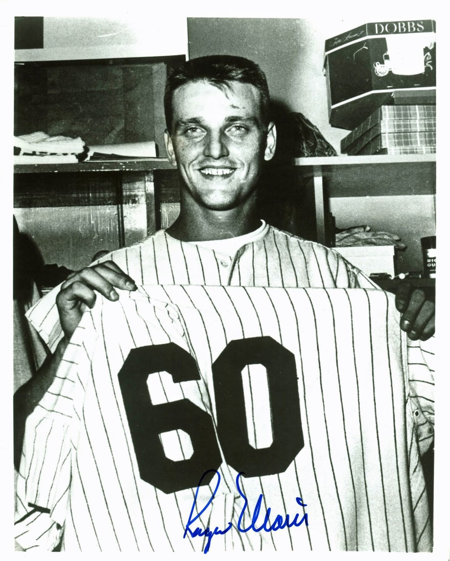 Roger Maris PSA signed Yankees 8x10 vintage black white photo (1 of 3)