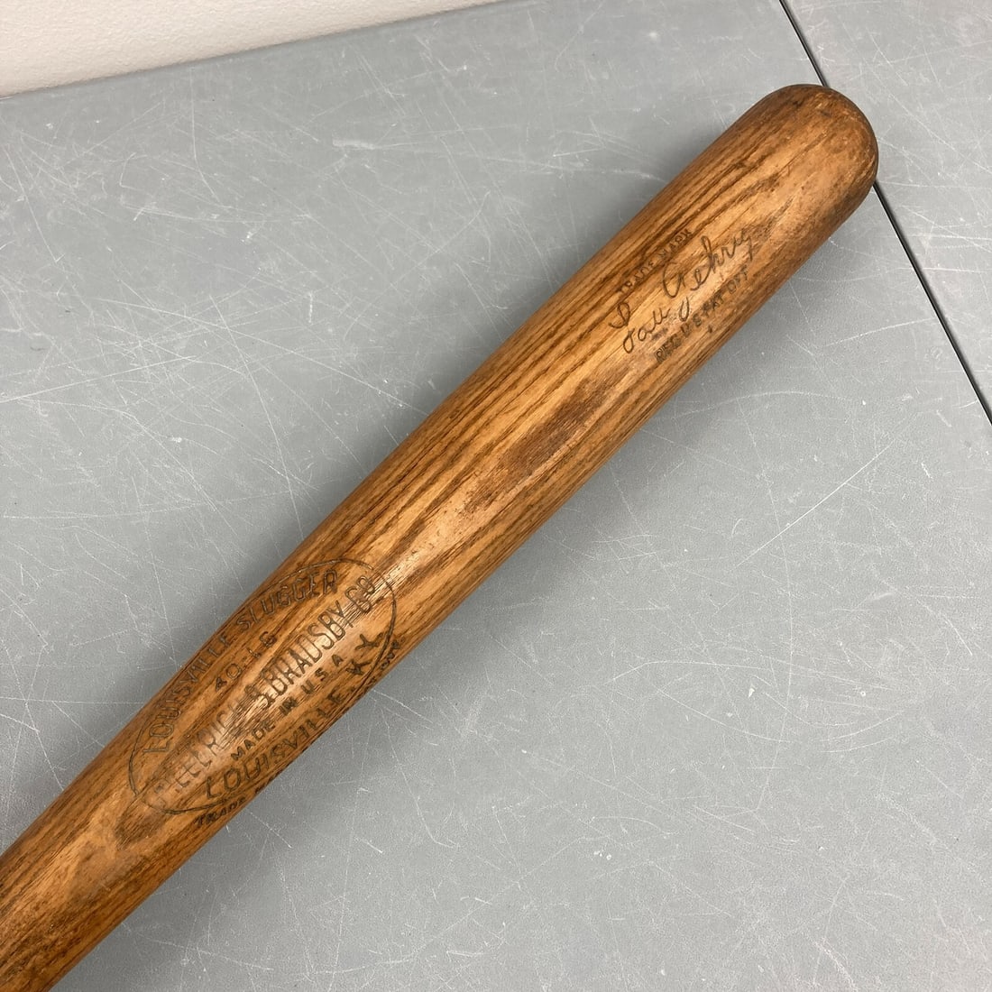 Lou Gehrig 1920s Original Louisville Slugger Baseball Bat 36 Inches: Lou Gehrig 1920s Original Louisville Slugger Baseball Bat 36 Inches This is an original vintage 1920's Louisville Slugger baseball bat used by the legendary player Lou Gehrig, known for his iconic rol