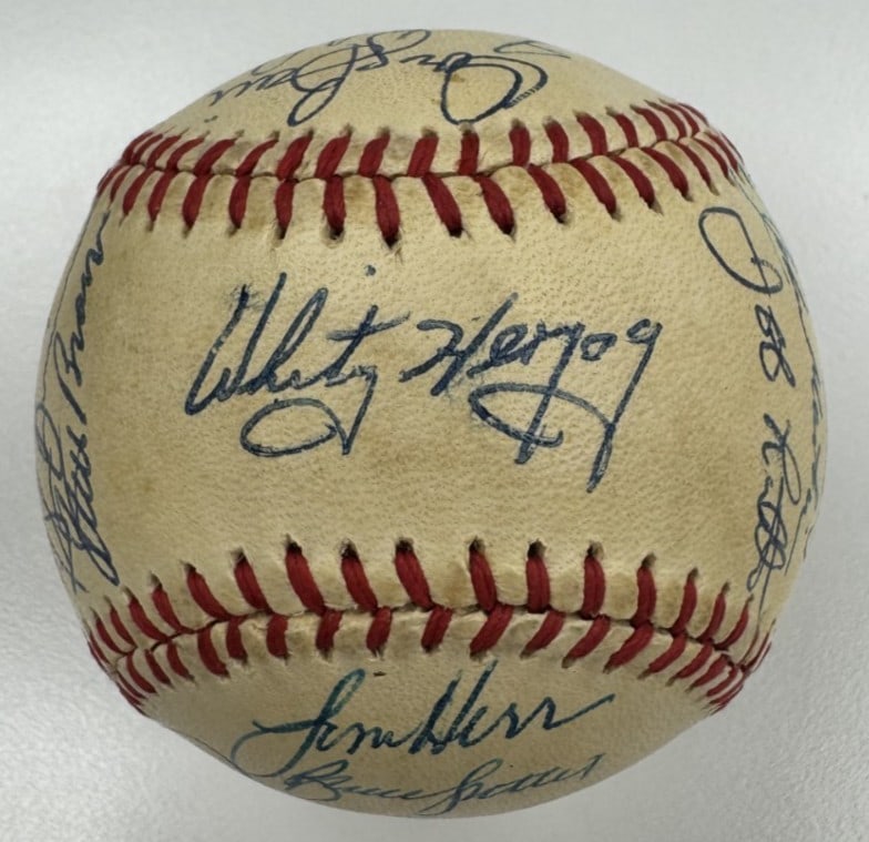 Official NL Feeney baseball signed by 1982 St. Louis Cardinals with JSA LOA: Official NL Feeney baseball signed by 1982 St. Louis Cardinals with JSA LOA Official National League Feeney baseball signed by 24 members of the 1982 World Champion St. Louis Cardinals. The ball is hi