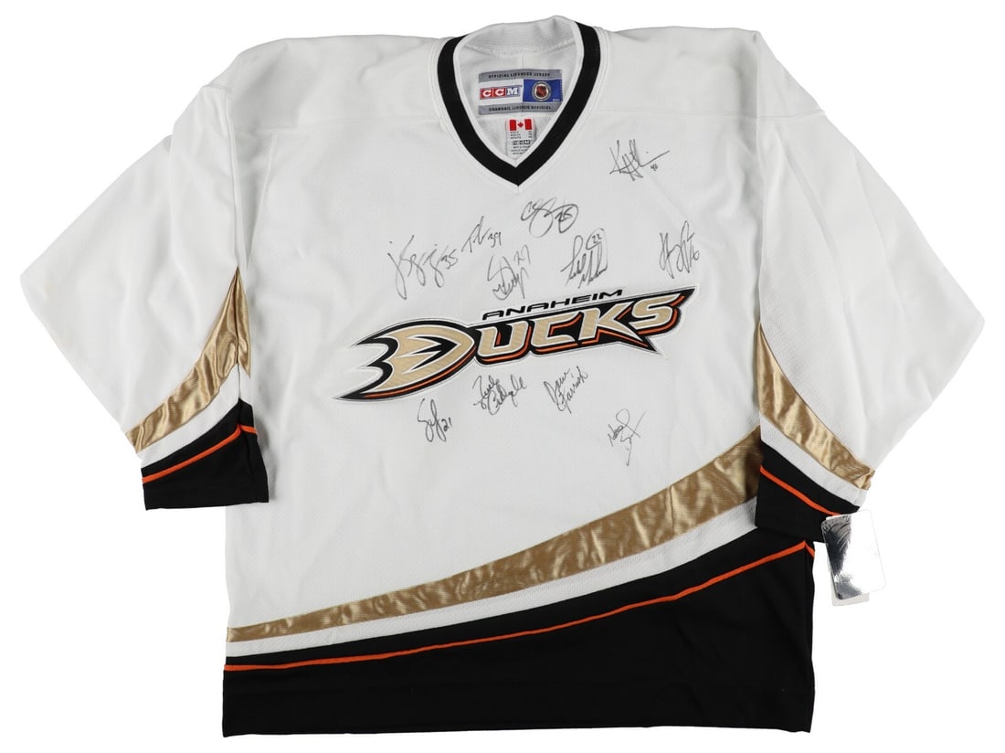 2006-07 Anaheim Ducks Signed Jersey with Beckett COA (1 of 5)