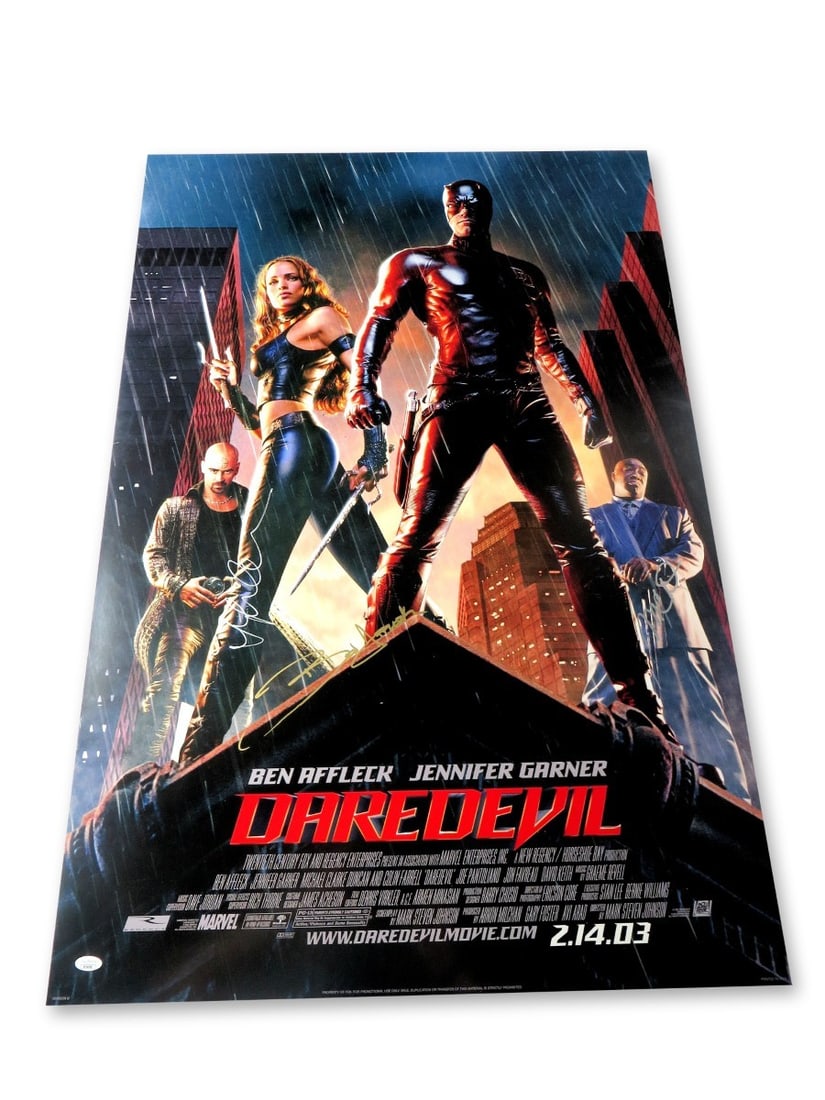 Daredevil 27X40 Multi Signed Poster Affleck Garner Duncan JSA Authenticated: Daredevil 27X40 Multi Signed Poster Affleck Garner Duncan JSA Authenticated This is a multi-signed, original 27" x 40" poster of the movie Daredevil, featuring autographs from Ben Affleck, Jennifer Ga