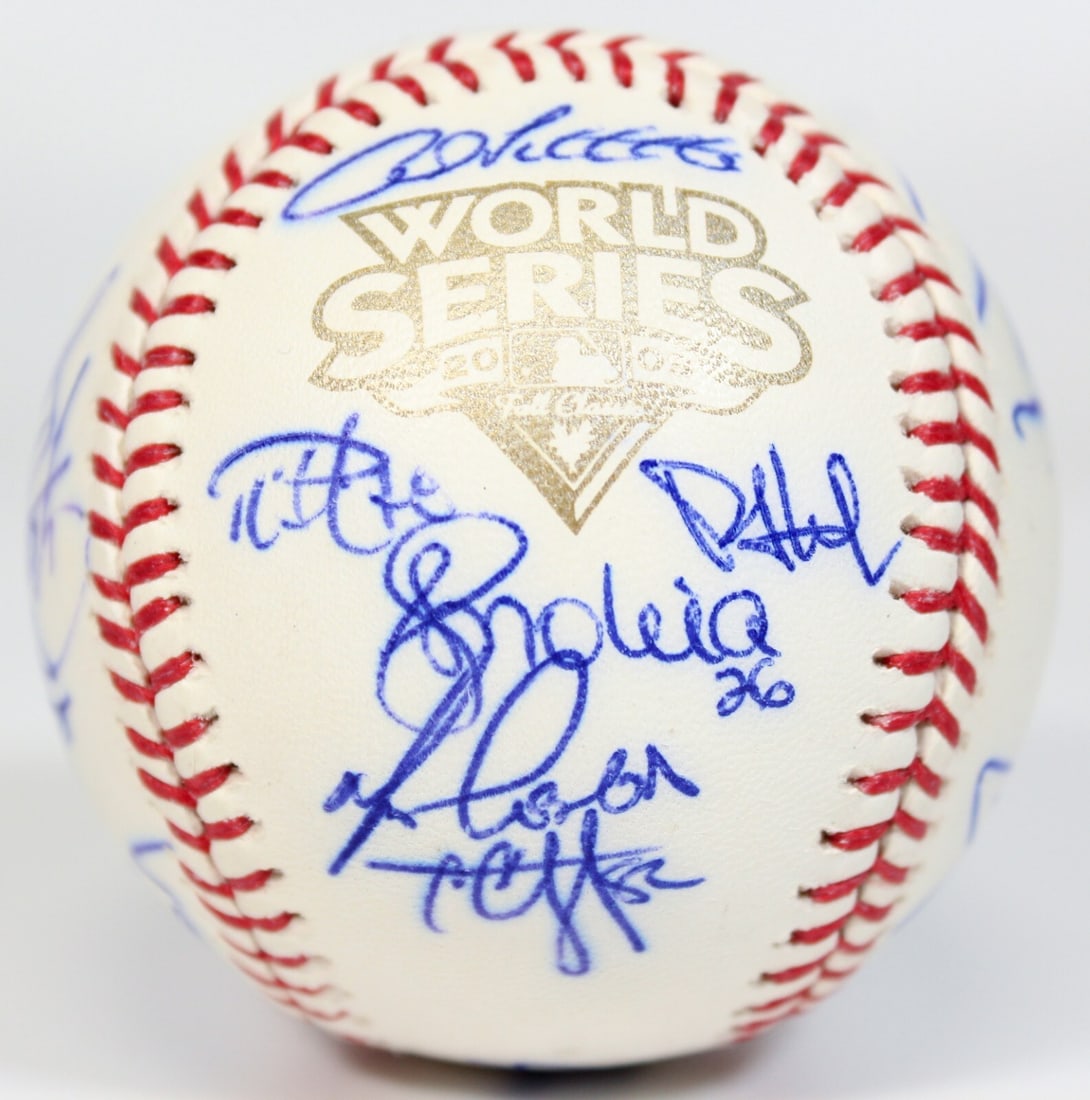 2009 Yankees Team Signed Baseball Derek Jeter Mariano Rivera JSA COA 21 Signatures: 2009 Yankees Team Signed Baseball Derek Jeter Mariano Rivera JSA COA 21 Signatures This official 2009 World Series baseball is a remarkable collectible signed by 21 members of the World Champion New Y
