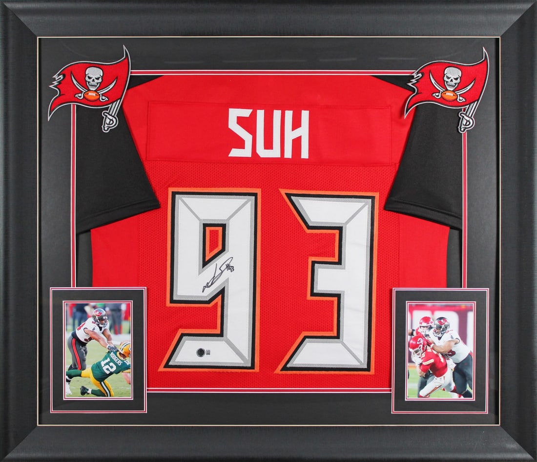 Ndamukong Suh Signed Framed Jersey Tampa Bay Buccaneers BAS Witnessed: Ndamukong Suh Signed Framed Jersey Tampa Bay Buccaneers BAS Witnessed Celebrate the career of Ndamukong Suh with this authentic signed red pro style framed jersey from the Tampa Bay Buccaneers. Person