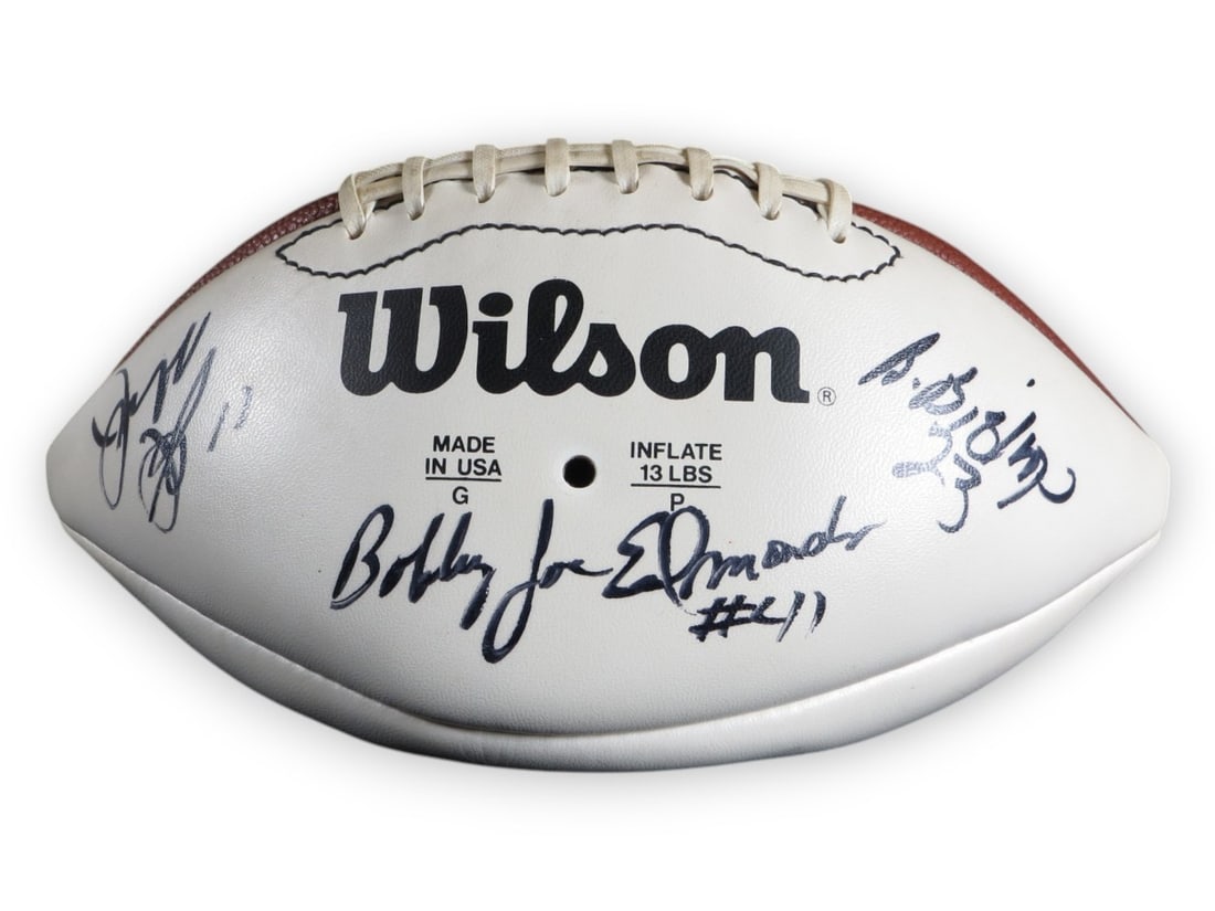 NFL Stars Autographed Football JSA Authenticated Elam O'Neal Shelley Thigpen: NFL Stars Autographed Football JSA Authenticated Elam O'Neal Shelley Thigpen This authentic NFL football features signatures from notable players, including Jason Elam, Leslie O'Neal, Elbert Shelley, 