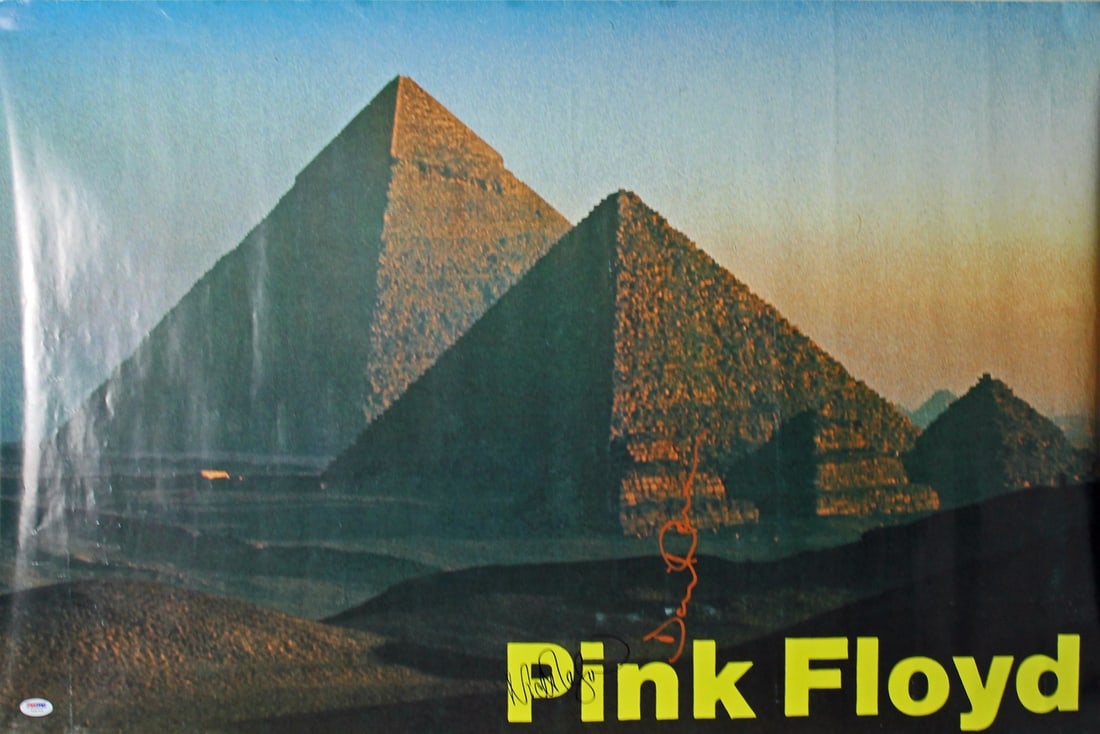 Pink Floyd 24x36 Poster Signed by Nick Mason and David Gilmour PSA Authenticated: Pink Floyd 24x36 Poster Signed by Nick Mason and David Gilmour PSA Authenticated This Pink Floyd poster measures 24x36 inches and has been authentically signed by Nick Mason and David Gilmour. The ite
