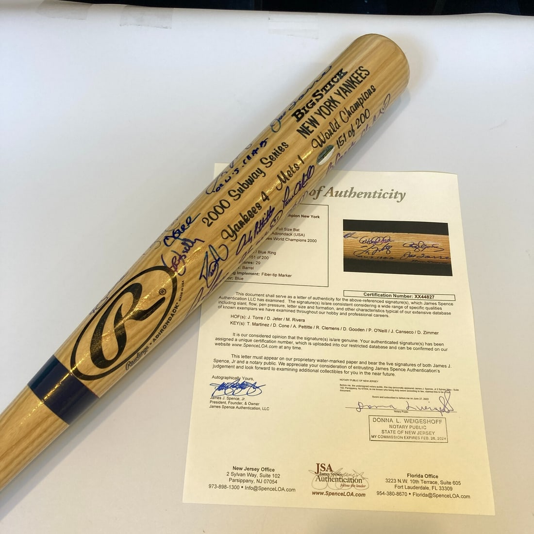 2000 Yankees Championship Signed Bat Jeter Rivera 151/200 JSA COA: 2000 Yankees Championship Signed Bat Jeter Rivera 151/200 JSA COA Commemorate the legendary 2000 New York Yankees World Championship with this original Rawlings Big Stick bat, signed by 29 members of 