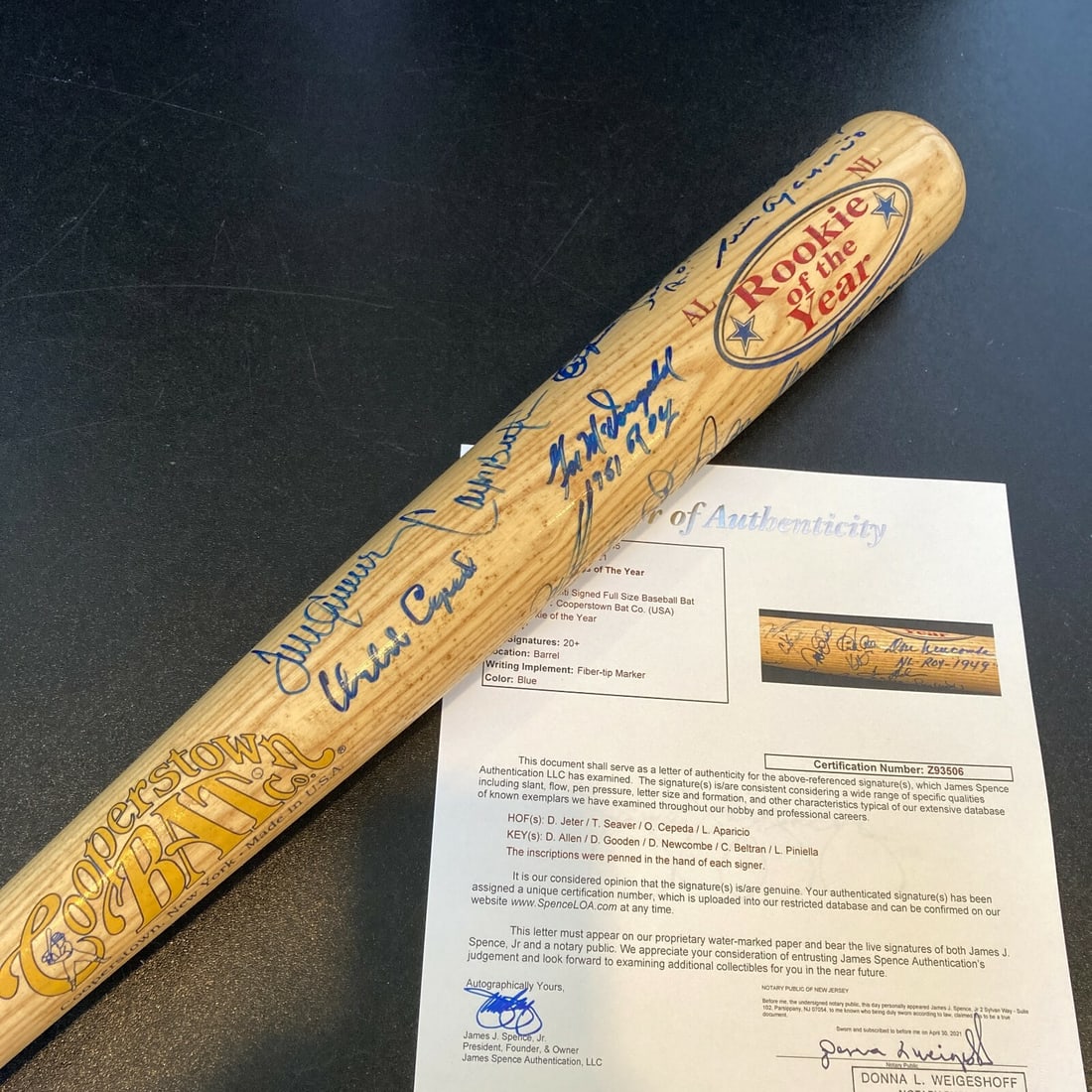 Derek Jeter Tom Seaver Signed Baseball Bat Rookie of the Year JSA COA: Derek Jeter Tom Seaver Signed Baseball Bat Rookie of the Year JSA COA This original autographed baseball bat celebrates the legendary Rookie of the Year winners, featuring signatures from a remarkable