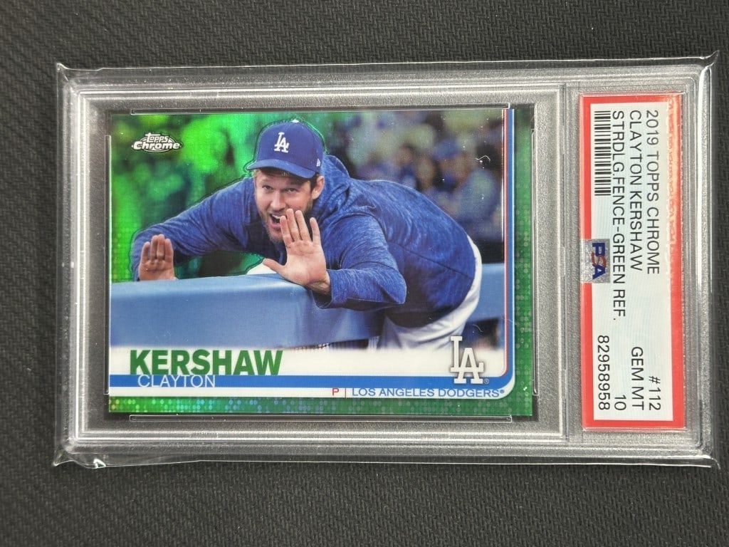 Clayton Kershaw 2019 Topps Chrome Green Variation PSA 10 #112: Clayton Kershaw 2019 Topps Chrome Green Variation PSA 10 #112 This 2019 Topps Chrome On Fence Green Variation baseball card features Clayton Kershaw, a standout player for the Los Angeles Dodgers. Gra