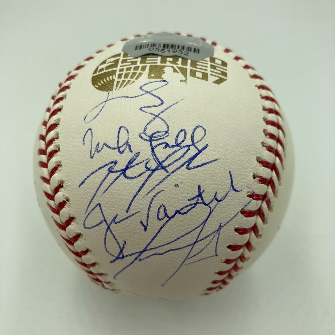 2007 Boston Red Sox Signed World Series Baseball with 24 Signatures MLB Authentic: 2007 Boston Red Sox Signed World Series Baseball with 24 Signatures MLB Authentic Celebrate the historic triumph of the Boston Red Sox with this official 2007 World Series Limited Edition baseball. Th