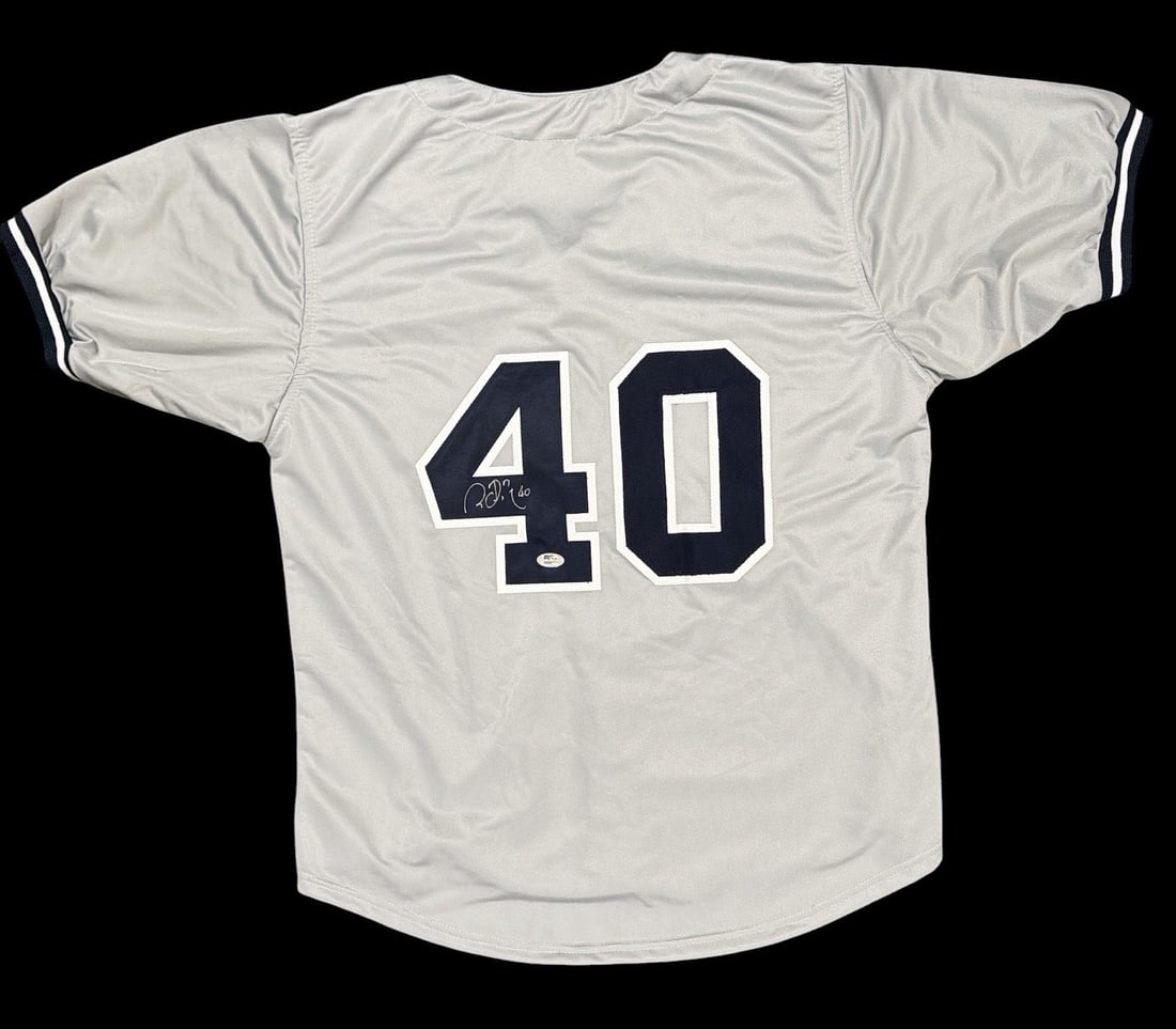 PSA authenticated Chien Ming Wang Yankees signed custom jersey: PSA authenticated Chien Ming Wang Yankees signed custom jersey This pre-owned custom New York Yankees jersey features the autograph of baseball player Chien Ming Wang. The signature has been authentic