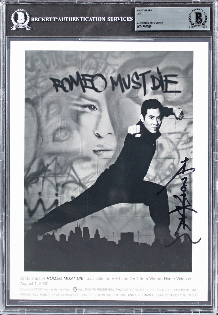 Jet Li Signed 8x10 Photo Romeo Must Die Beckett Authenticated Slabbed: Jet Li Signed 8x10 Photo Romeo Must Die Beckett Authenticated Slabbed This authentic 8x10 photograph is personally signed by Jet Li, showcasing a memorable moment from the film "Romeo Must Die." The s