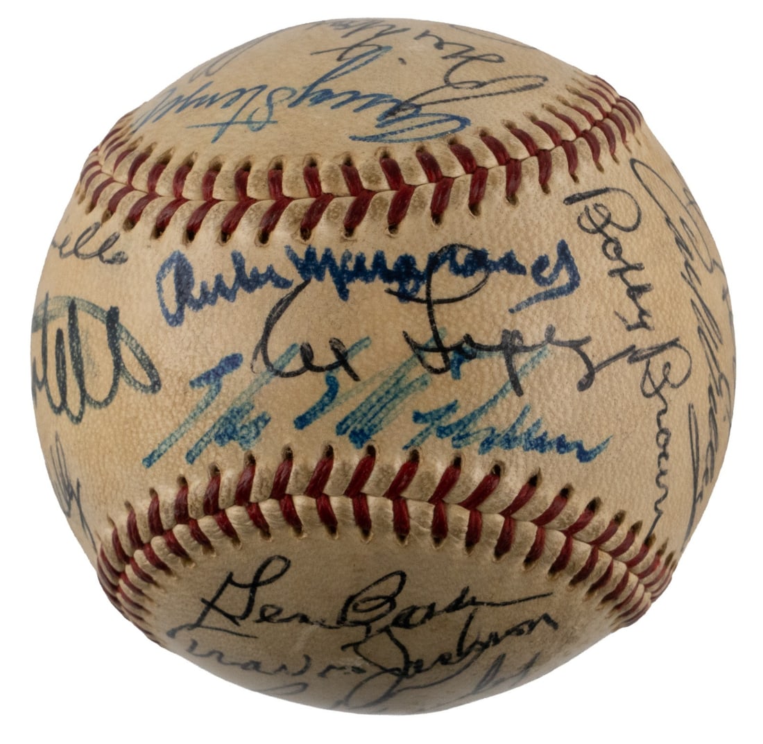 Multi-Signed Baseball Featuring 24 New York Legends JSA Authenticated: Multi-Signed Baseball Featuring 24 New York Legends JSA Authenticated This is an original, pre-owned Official American League/Harridge baseball featuring 24 signatures from New York area baseball lege