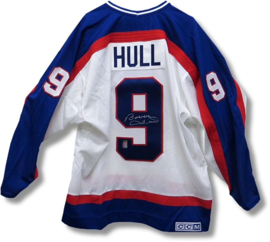 Bobby Hull Autographed Vintage Jersey Winnipeg Jets WGA Authenticated (1 of 6)