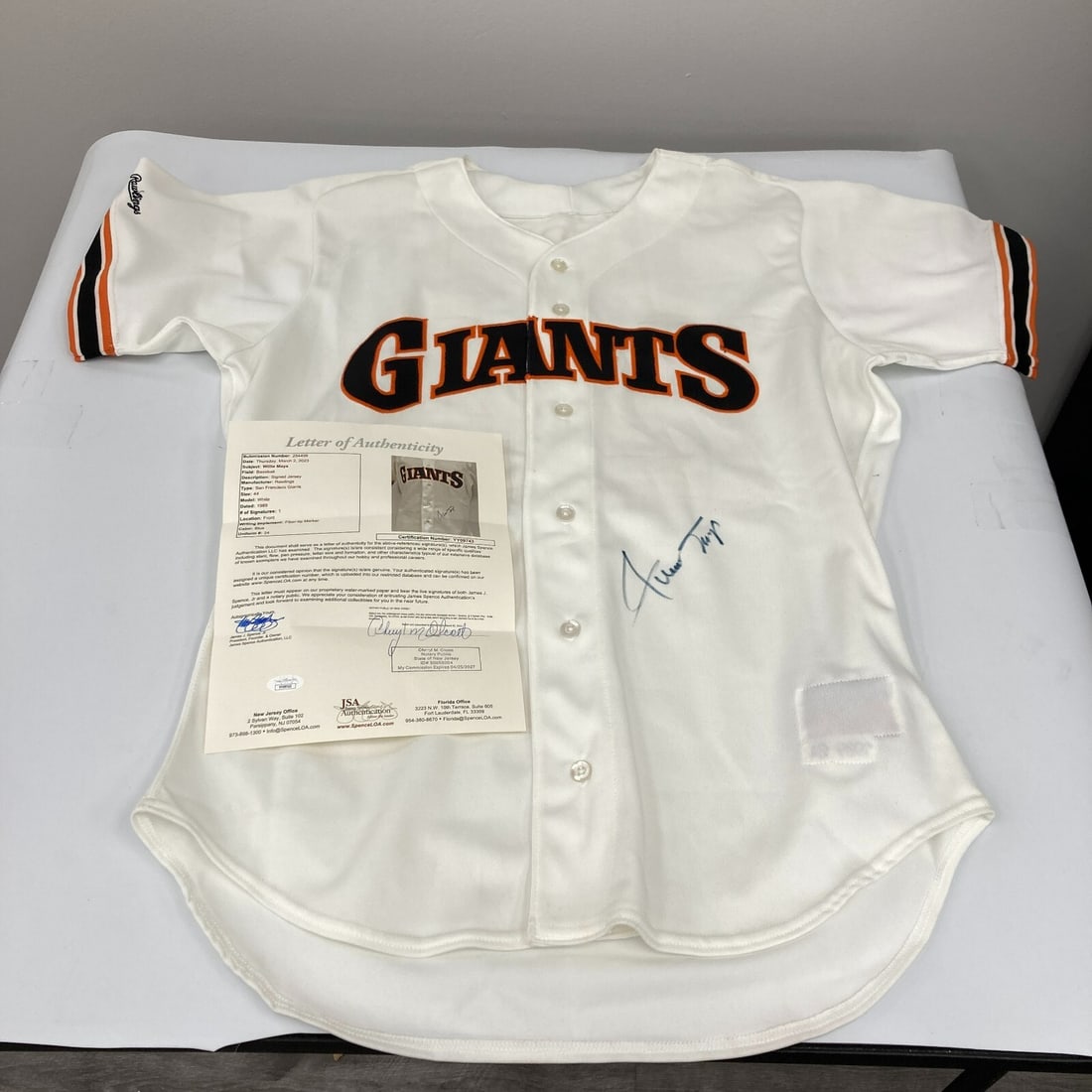 Willie Mays Signed San Francisco Giants 1989 Jersey with JSA COA: Willie Mays Signed San Francisco Giants 1989 Jersey with JSA COA Authentic Willie Mays signed San Francisco Giants 1989 game model jersey, featuring the legendary player's autograph. This original jer