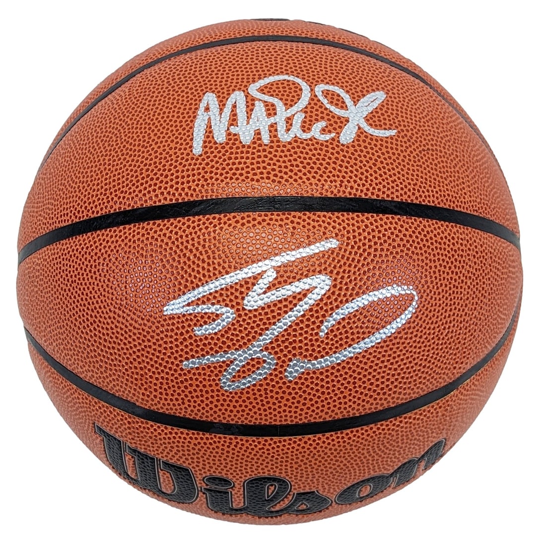 Magic Johnson Shaquille O'Neal Signed Wilson Basketball BAS Authenticated: Magic Johnson Shaquille O'Neal Signed Wilson Basketball BAS Authenticated This is an authentic Wilson indoor/outdoor basketball personally signed by NBA legends Magic Johnson and Shaquille O'Neal, bot