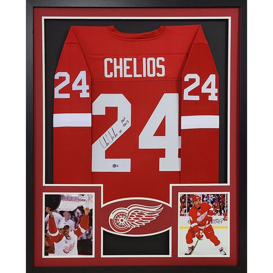 Framed Chris Chelios autographed Detroit Red Wings jersey Beckett authenticated: Framed Chris Chelios autographed Detroit Red Wings jersey Beckett authenticated This is a framed and autographed Chris Chelios Detroit Red Wings jersey. The jersey has been authenticated by Beckett an