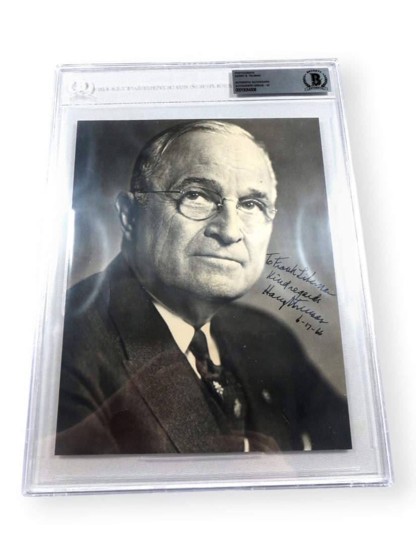 Harry S Truman Signed 8X10 Photo Beckett Authenticated: Harry S Truman Signed 8X10 Photo Beckett Authenticated This is an authentic 8X10 photograph of Harry S. Truman, the 33rd President of the United States, featuring his signature. The piece has been enc