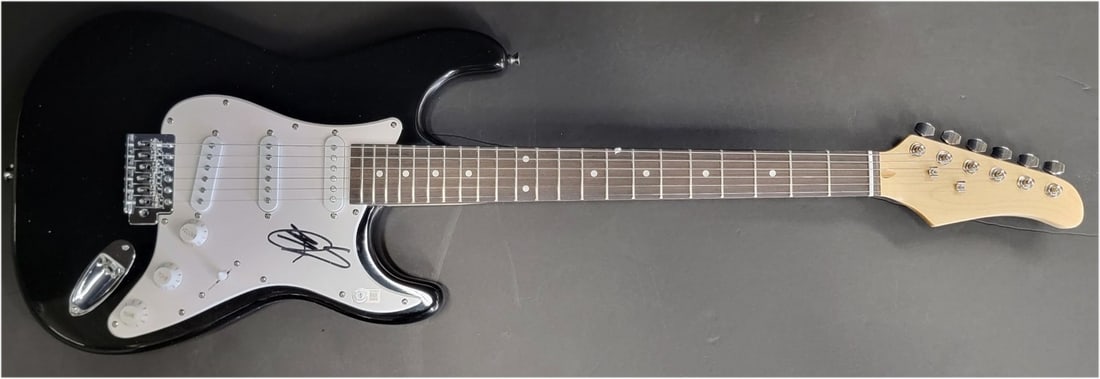 Beckett authenticated Finneas O'Connell electric guitar autograph (1 of 3)