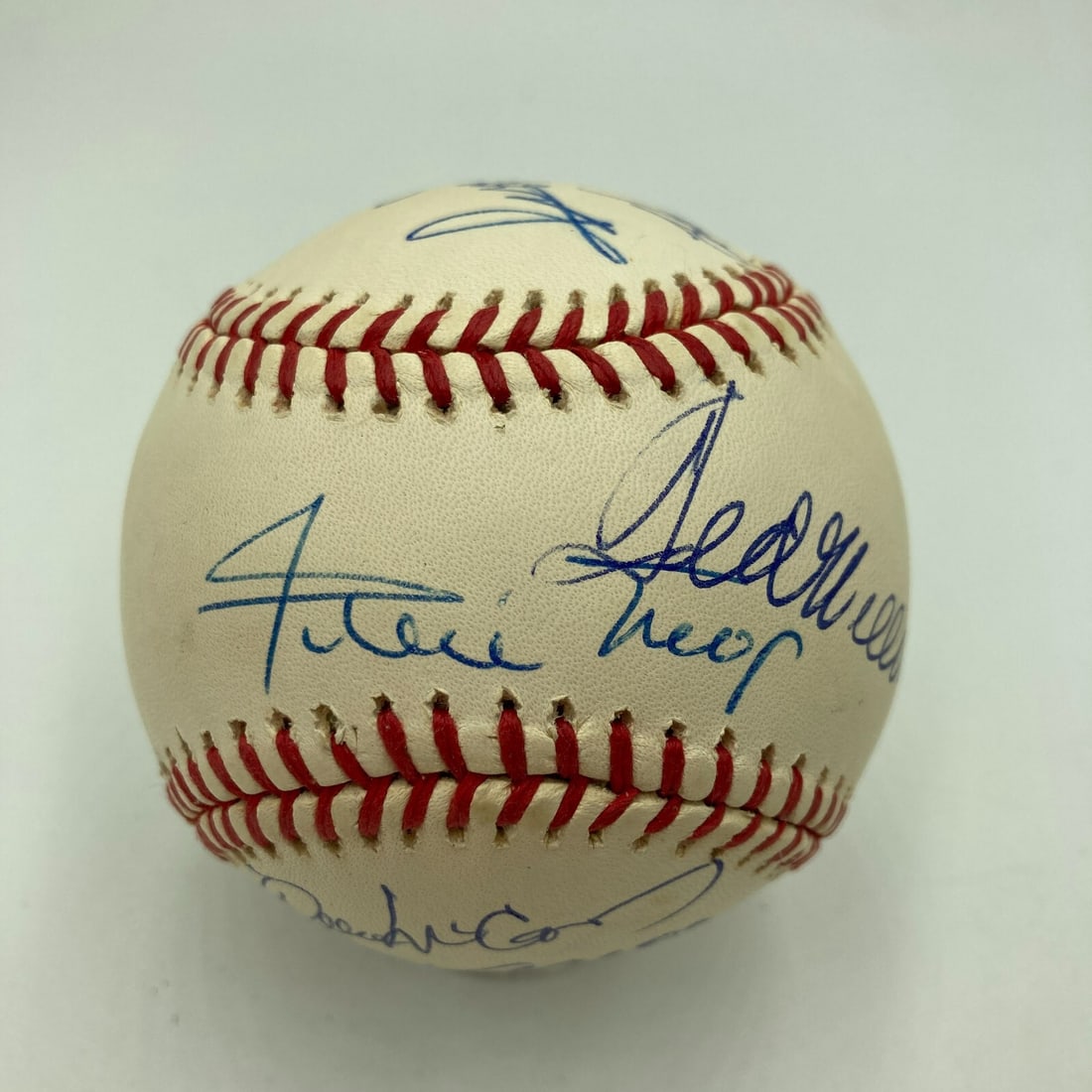 Ted Williams Willie Mays Hank Aaron Signed Baseball JSA COA 10 Signatures: Ted Williams Willie Mays Hank Aaron Signed Baseball JSA COA 10 Signatures This remarkable baseball features the signatures of four legendary players: Ted Williams, Willie Mays, Hank Aaron, and Ernie B