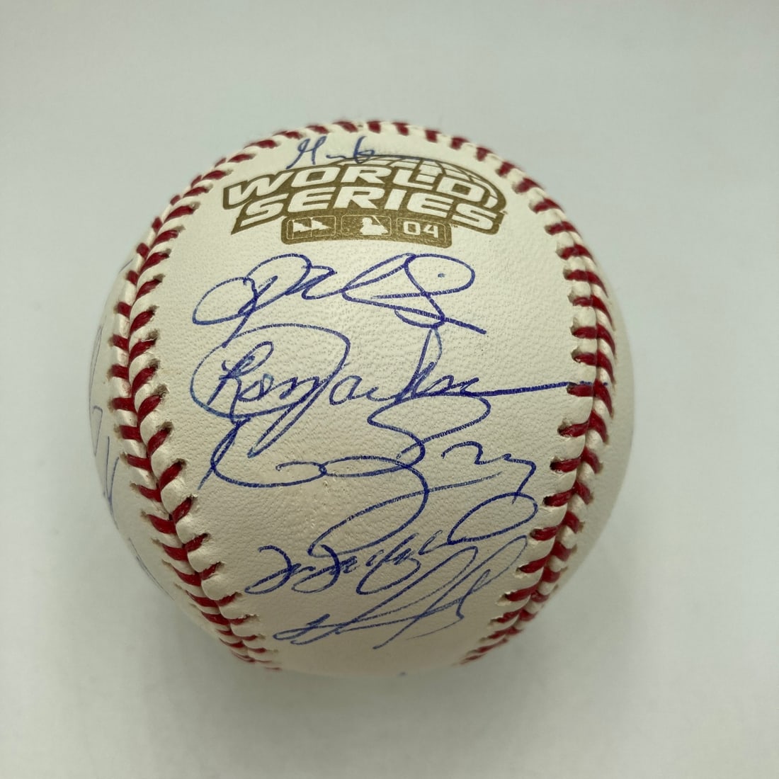 MLB Authenticated 2004 Red Sox World Series Team Signed Baseball: MLB Authenticated 2004 Red Sox World Series Team Signed Baseball This is an original 2004 Boston Red Sox World Series Champions team-signed World Series baseball. The ball features signatures from the