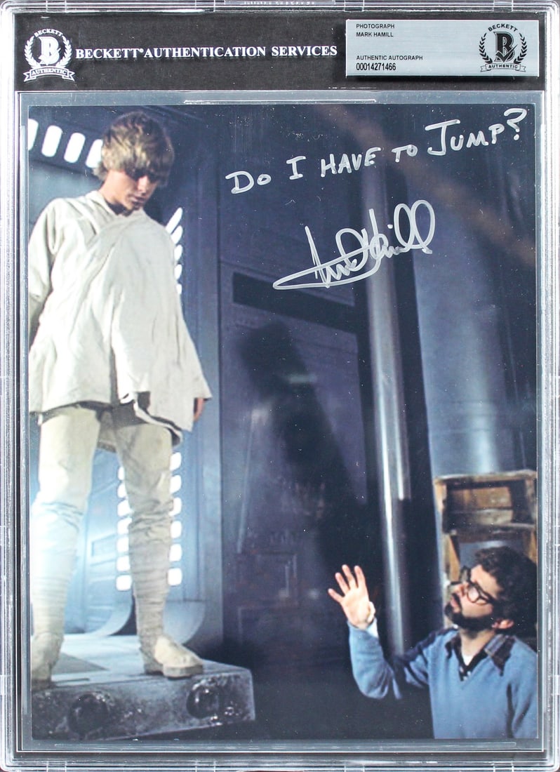 Beckett slabbed 8x10 Mark Hamill signed Star Wars photo (1 of 2)