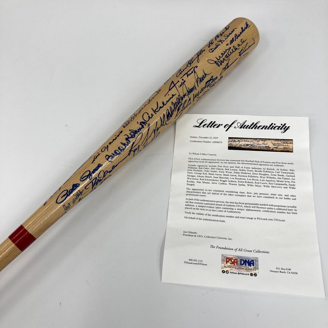 Rawlings Bat Signed by 43 Hall of Fame Legends PSA Authenticated: Rawlings Bat Signed by 43 Hall of Fame Legends PSA Authenticated This Rawlings National Baseball Hall of Fame bat is signed by forty-three legendary former Major League Baseball players, including Hal