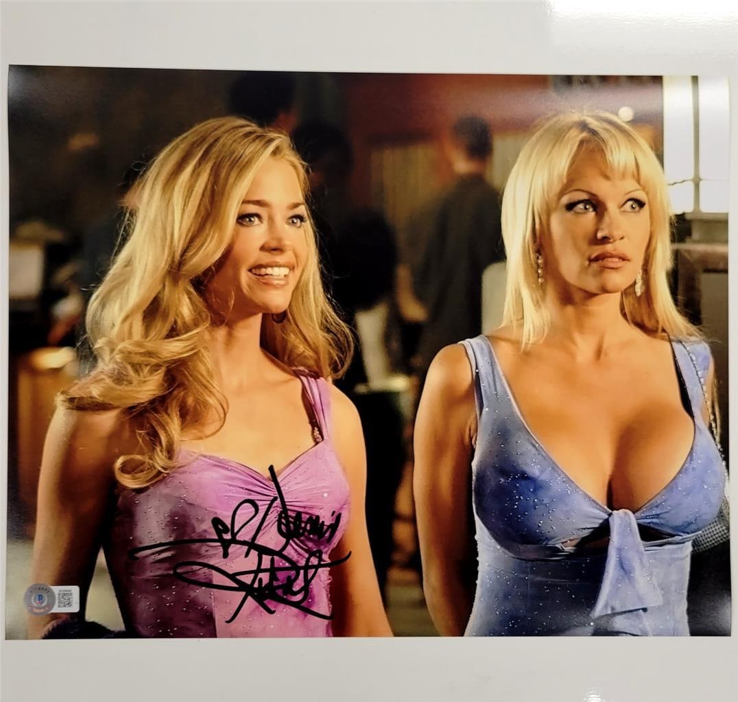 Denise Richards Autographed 11x14 Photo Ant Man Beckett Certified: Denise Richards Autographed 11x14 Photo Ant Man Beckett Certified This stunning 11x14 photograph features Denise Richards, known for her roles as a model and actress. The photograph is an original pie