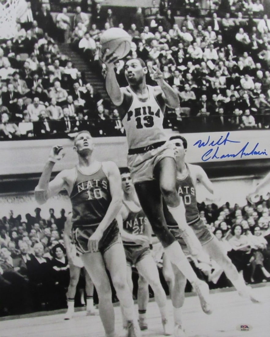 Wilt Chamberlain autographed 16x20 basketball photo PSA DNA 10: Wilt Chamberlain autographed 16x20 basketball photo PSA DNA 10 This is an original 16x20 black and white photograph autographed by Wilt Chamberlain. The signature, written in marker, has been professi