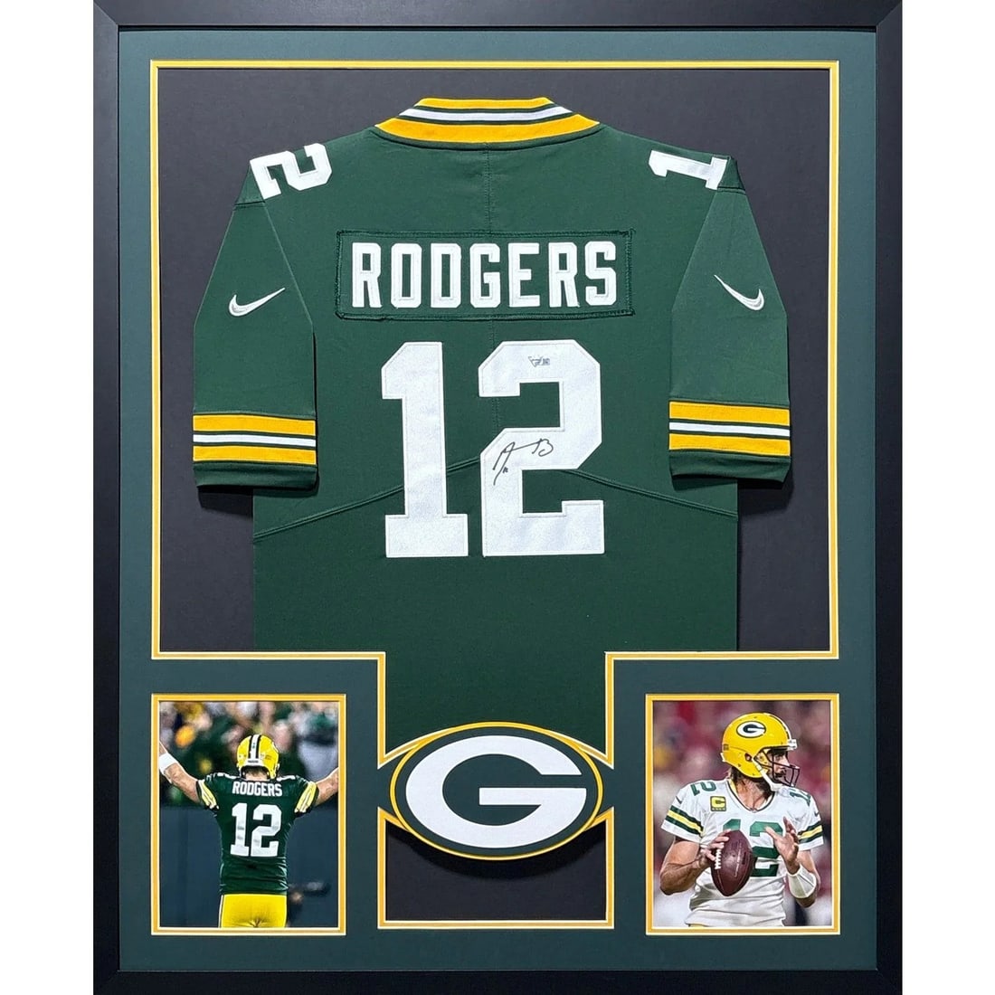 Framed Green Bay Packers Jersey Signed by Aaron Rodgers with Fanatics Authentication (1 of 2)