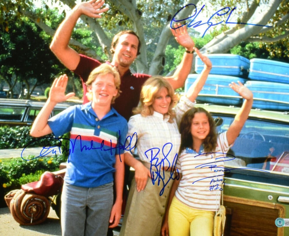 Beckett Certified 16x20 Family Vacation Cast Autographed Photograph (1 of 10)