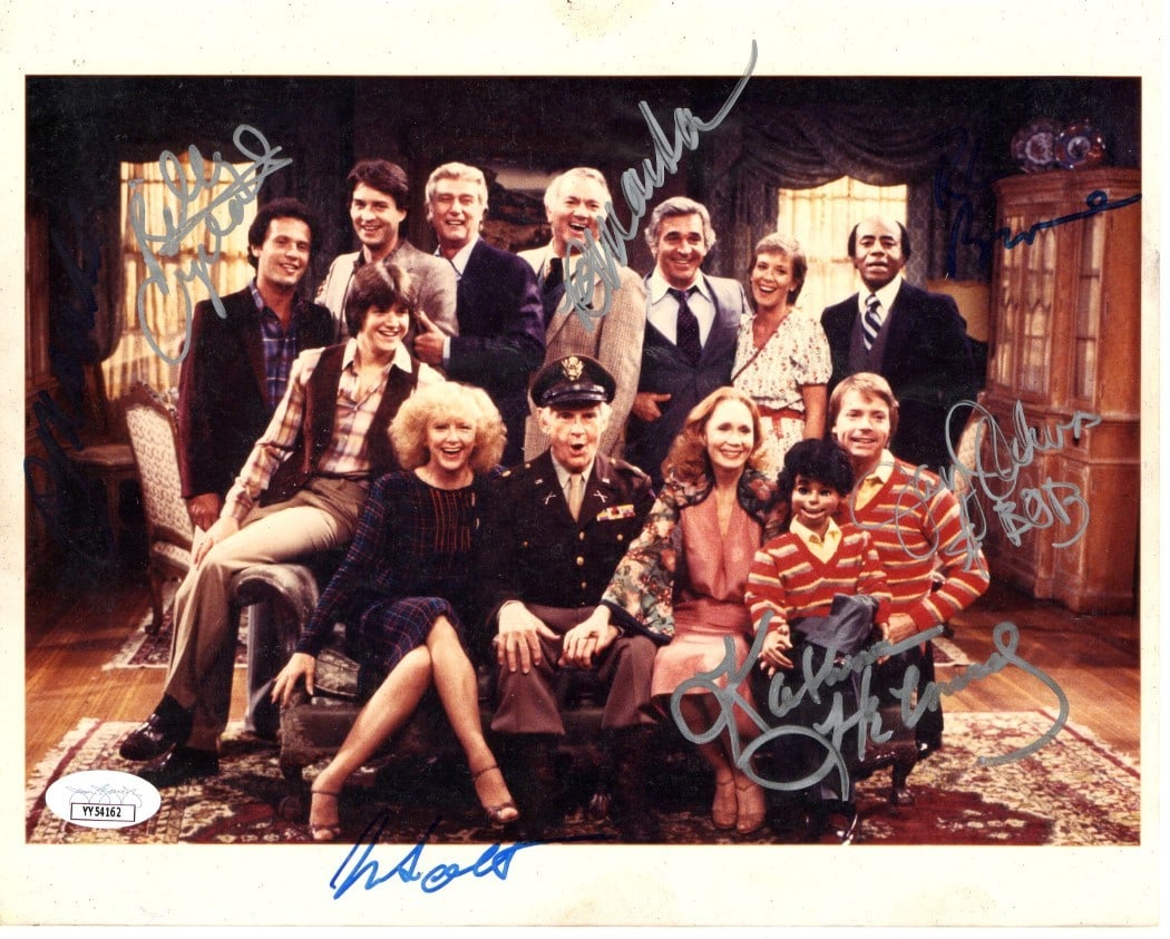 8x10 Signed Soap Cast Photo Billy Crystal Helmond Mandan Salt JSA Authenticated: 8x10 Signed Soap Cast Photo Billy Crystal Helmond Mandan Salt JSA Authenticated This is an original 8x10 photograph autographed by multiple cast members of the television show "Soap." The photo is sig