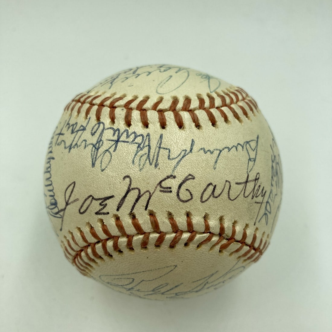 Official NL Baseball Signed by 20 Hall of Famers JSA Including McCarthy Banks Musial: Official NL Baseball Signed by 20 Hall of Famers JSA Including McCarthy Banks Musial This Official National League (Feeney) baseball features the signatures of 20 MLB Hall of Famers, including Joe McC