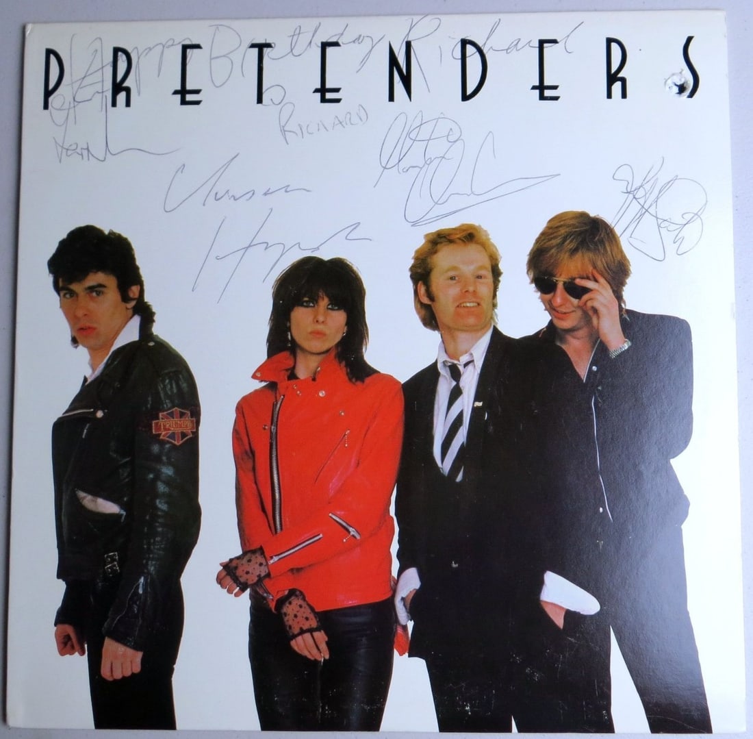 Autographed Pretenders album cover JSA signed by Hynde Chambers Scott Farndon: Autographed Pretenders album cover JSA signed by Hynde Chambers Scott Farndon This is an original record album cover signed by all four members of The Pretenders: Chrissie Hynde, Martin Chambers, Jame
