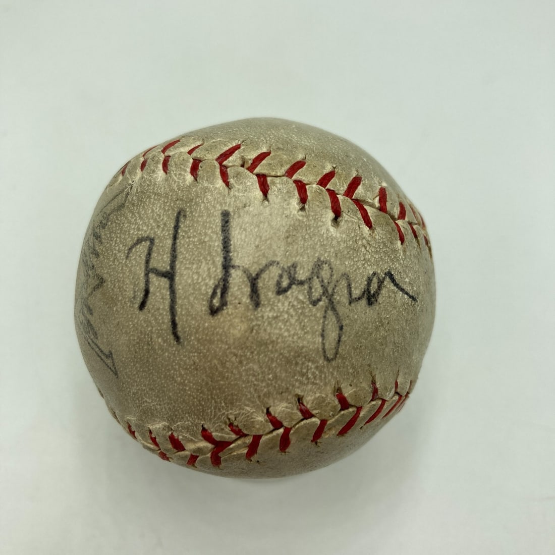 1940 Mini Baseball Signed by Honus Wagner with PSA DNA and Beckett COA: 1940 Mini Baseball Signed by Honus Wagner with PSA DNA and Beckett COA This is an original circa 1940 mini baseball single-signed by Honus Wagner of the Pittsburgh Pirates. The ball features a bold au